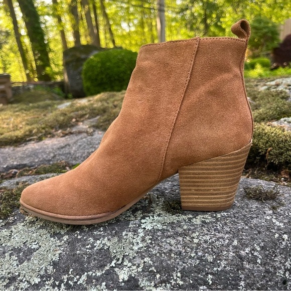Dolce Vita Rila Cognac Brown Suede Block Heel Ankle Boots Size 6.5 - Picture 6 of 16
